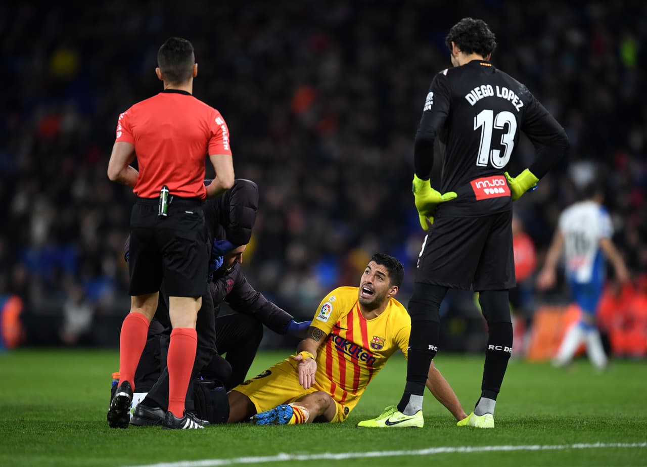 Luis Suárez es baja cuatro meses del Barcelona