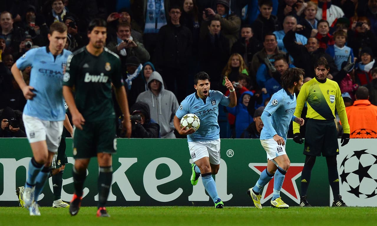 Hablando de Sergio Agüero, el ex Atlético de Madrid, sabe marcarle al Real Madrid ya que le ha hecho cuatro goles a los merengues en 12 juegos y ahora que está en buen momento podría hacerle daño a los españoles. Pero un dato importante es que nunca le ha ganado al club blanco.