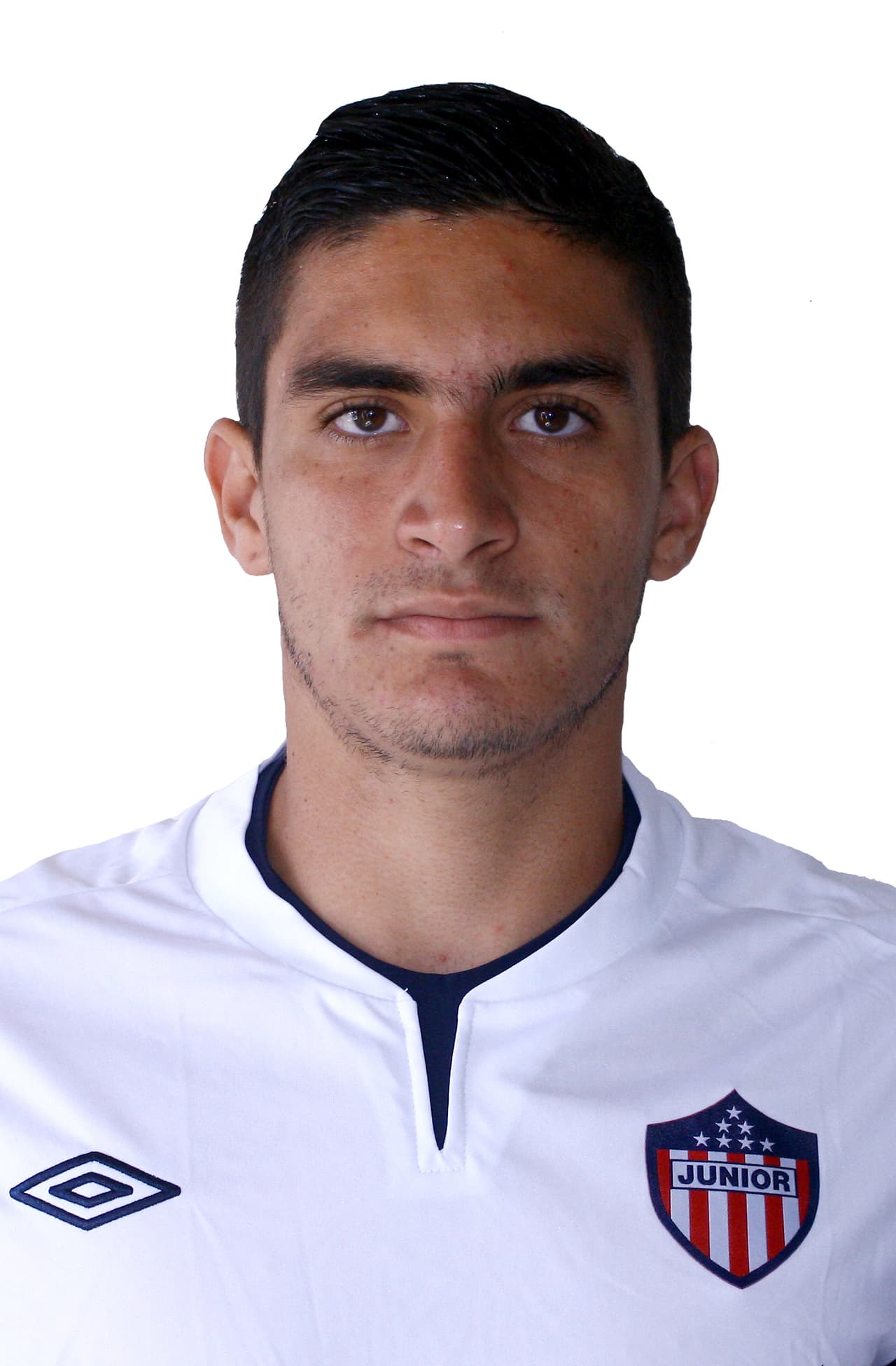 Guillermo Celis. Posición: Mediocampista. Edad: 23 años. Club: Junior de Barranquilla (Colombia). Veces seleccionado: 2 participaciones. Descripción: Es un jugador de marca y que se ha ganado un lugar en la selección mayor. Su trayectoria hasta ahora ha sido en en dos equipos de su país, el Barranquilla F.C. y el Junior, club en el que ganó la Copa Colombia en 2015.