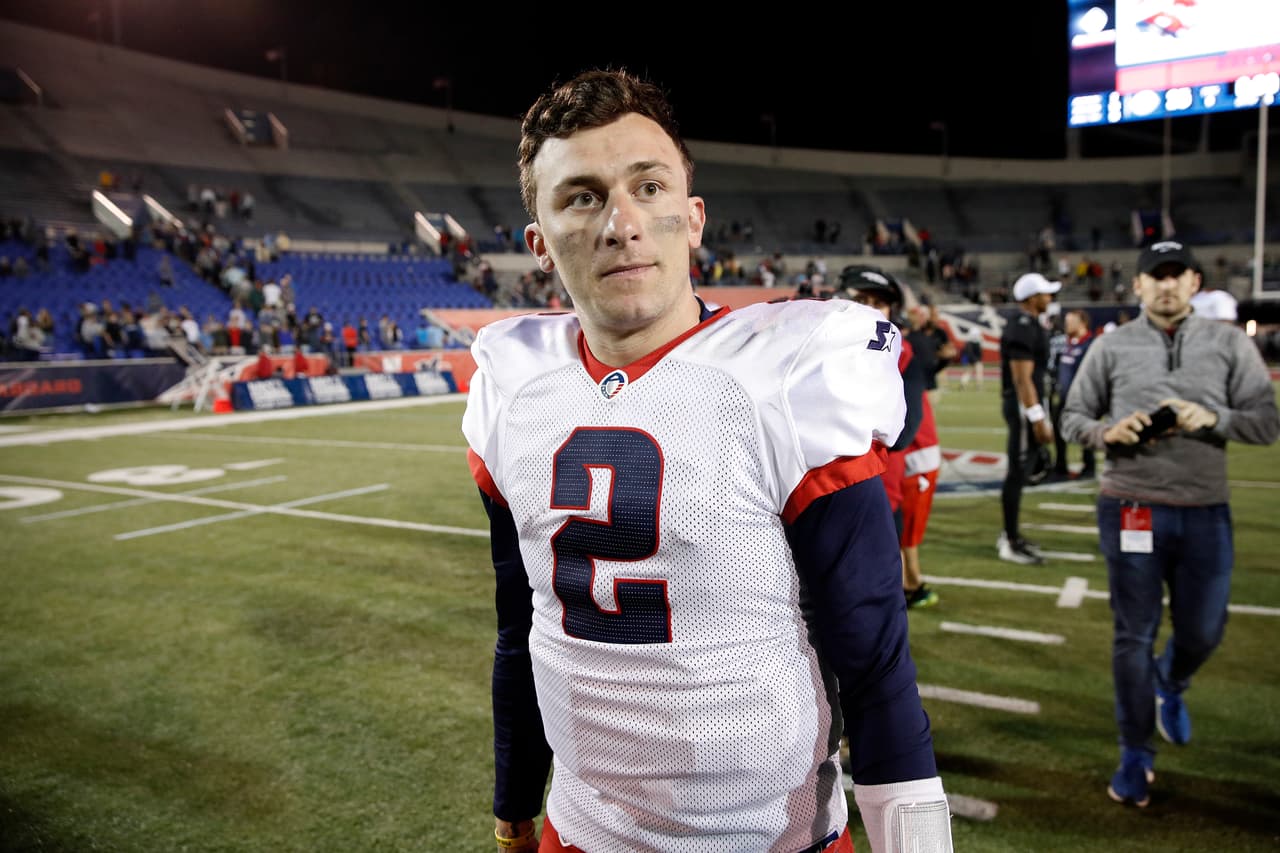Johnny Manziel se considera exjugador profesional en un comercial
