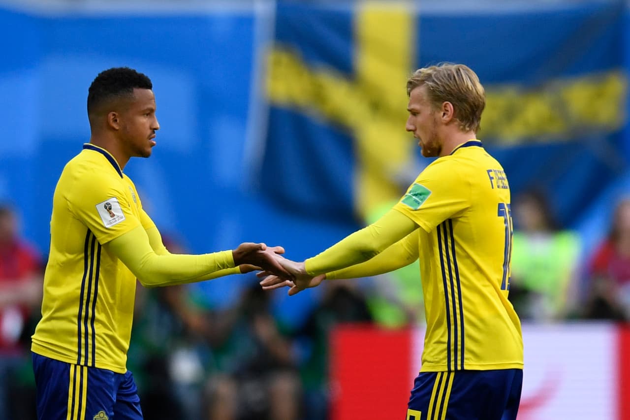 Al minuto 81, minutos después de haber salvado una opción de gol en la línea de su arco, el partido finalizó para Forsberg siendo la gran figura del campo. Su espacio lo ocupó Martin Olsson.