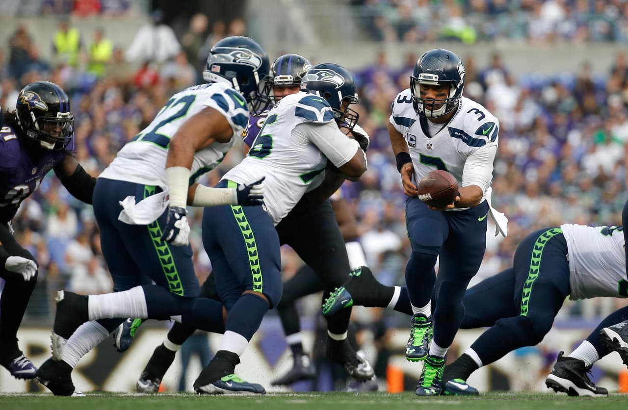 4. SEATTLE SEAHAWKS - Llevan 4 triunfos al hilo, en los 4 Russell Wilson lució como super estrella, acumuló 16 pases de touchdown sin intercepciones. Los campeones de la NFC están enrachados y serán un hueso muy duro para quien quiera llegar al Super Bowl.