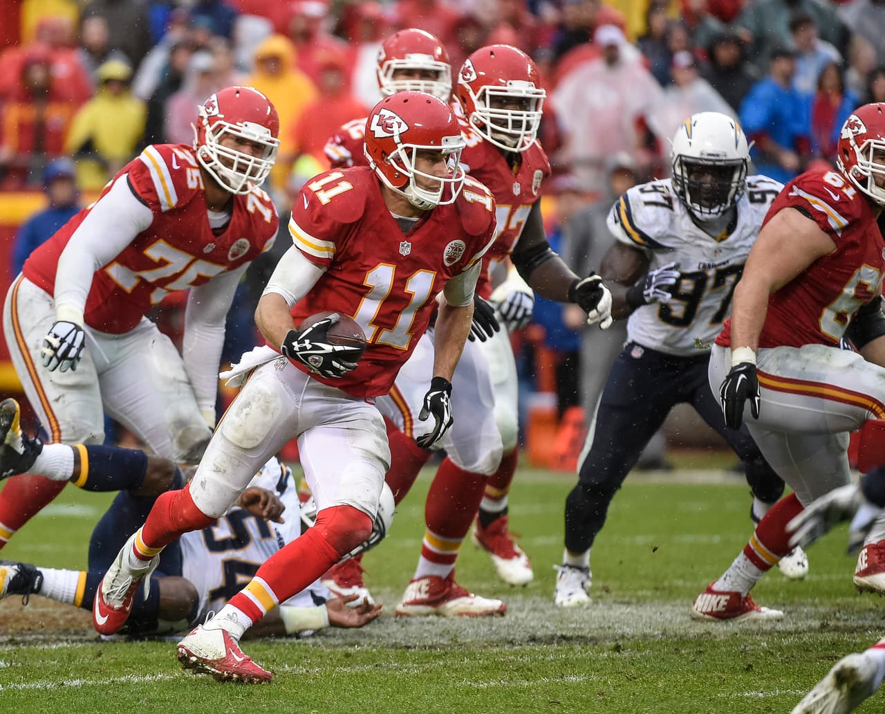 5. KANSAS CITY CHIEFS - La racha más espectacular de triunfos consecutivos la tienen los Chiefs, llevan 7 y todavía hay esperanza de alcanzar a los Denver Broncos en la cima del Oeste AFC. De no ser así, casi tienen un lugar de comodines, algo impensable a finales de octubre.