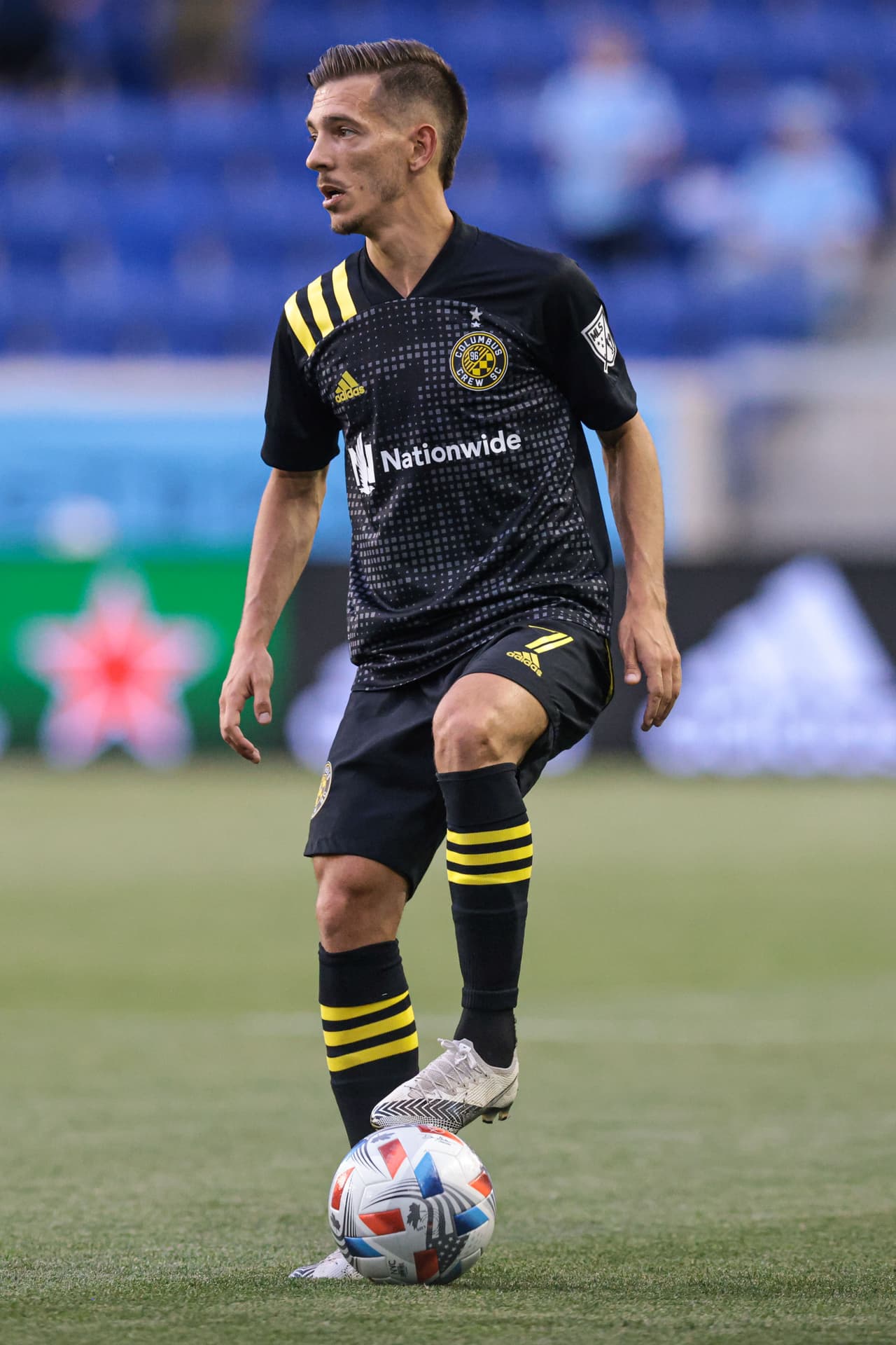 Merced a la victoria 2-1 de Columbus Crew SC frente a Toronto FC, Pedro Santos figura en esta selección de la liga.
<br>