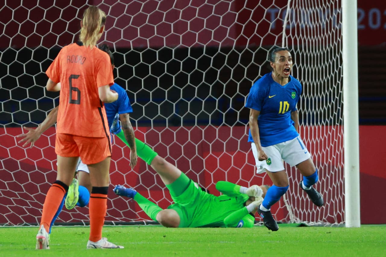 Holanda y Brasil dieron un espectacular partido que terminó 3-3.
<br>