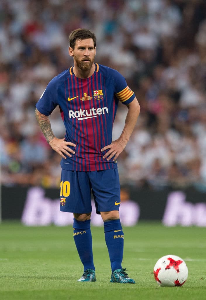 El Barcelona y Messi vivieron su segunda peor derrota en su historia de Champions League al caer en la vuelta de los cuartos de final 3-0 frente a la Roma que por gol de visitante pasaría a la siguiente ronda.