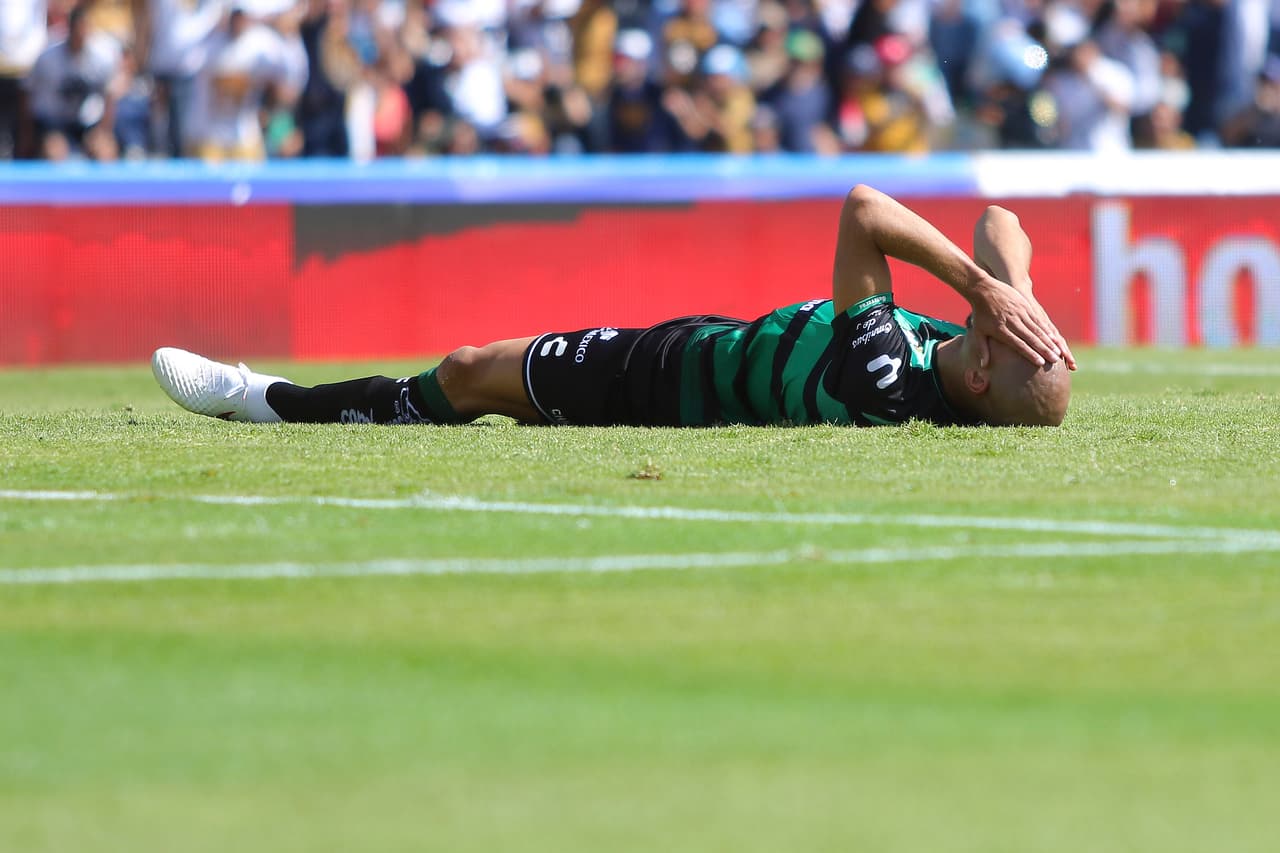 En medio de esa presión, Matheus Doria cometió un error en la defensa y embocó el balón en propia puerta para la igualdad 1-1 al minuto 18 del segundo tiempo.