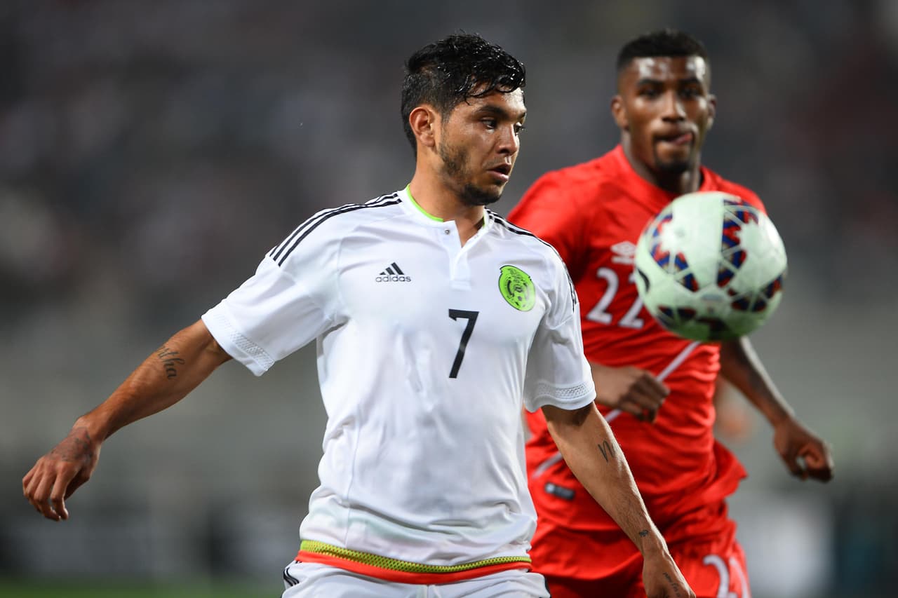 Jesús 'Tecatito' Corona ingresó a los 66 minutos del juego y de inmediato se sintió su presencia con desbordes y buen juego.