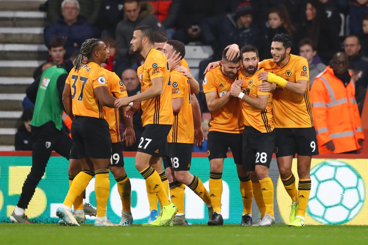 Moutinho (21’) abrió el marcador para los Wolves y Jiménez (31’) marcó el 2-0. Cook (59’) marcó el descuento.