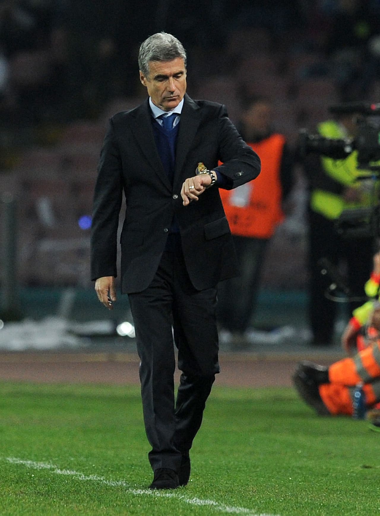 Luis Castro dirigió en distintas categorías del FC Porto, destacando un interinato en la Liga NOS por 16 encuentros. También dirigió al Rio Ave FC y al Guimaraes de la misma liga. Desde julio de 2019 está al frente del Shakhtar de Ucrania.