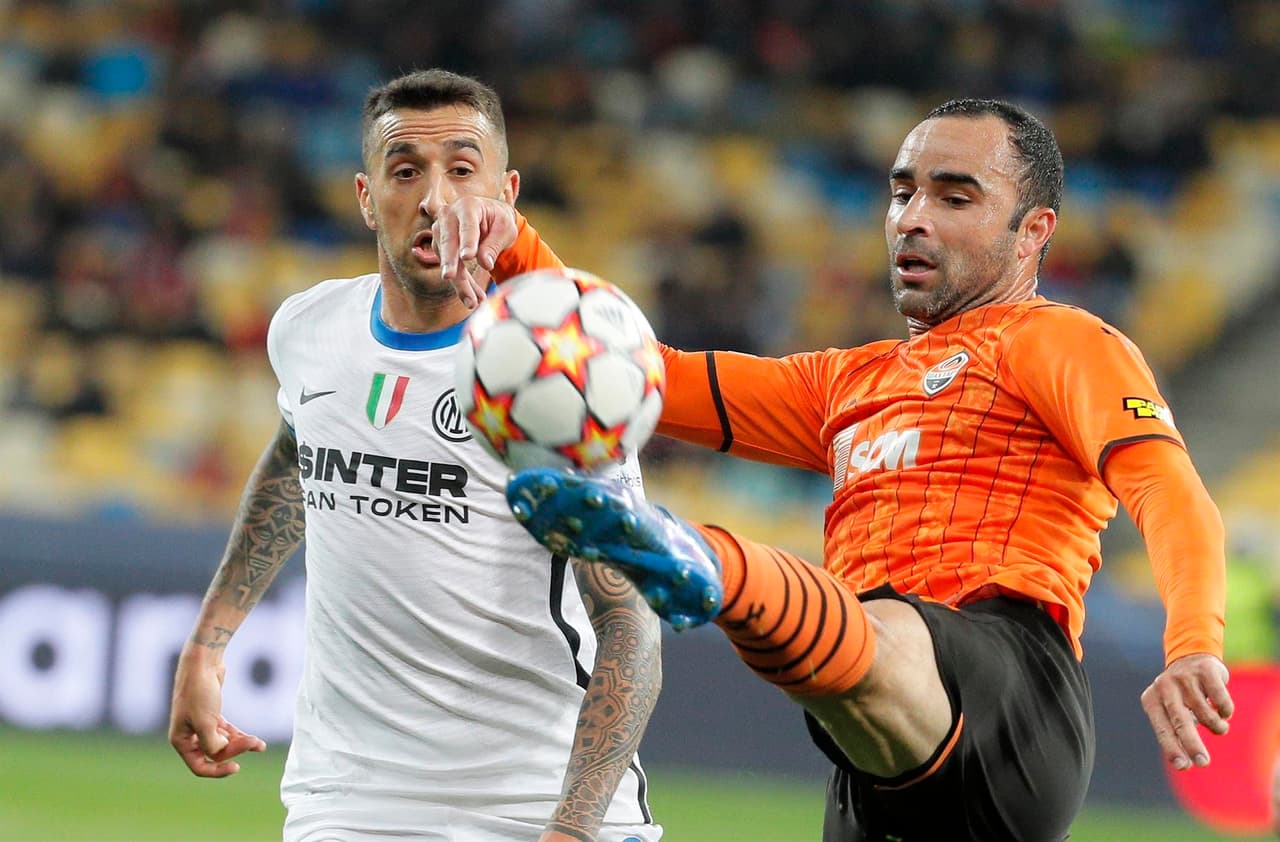 Inter de Milán y Shakhtar Donetsk no se hacen daño durante la Fase de Grupos en la UEFA Champions League. La escuadra ucraniania tuvo más peso durante el encuentro, sin embargo la visita tuvo más oportunidades en los últimos minutos del encuentro y ambos suman un punto.