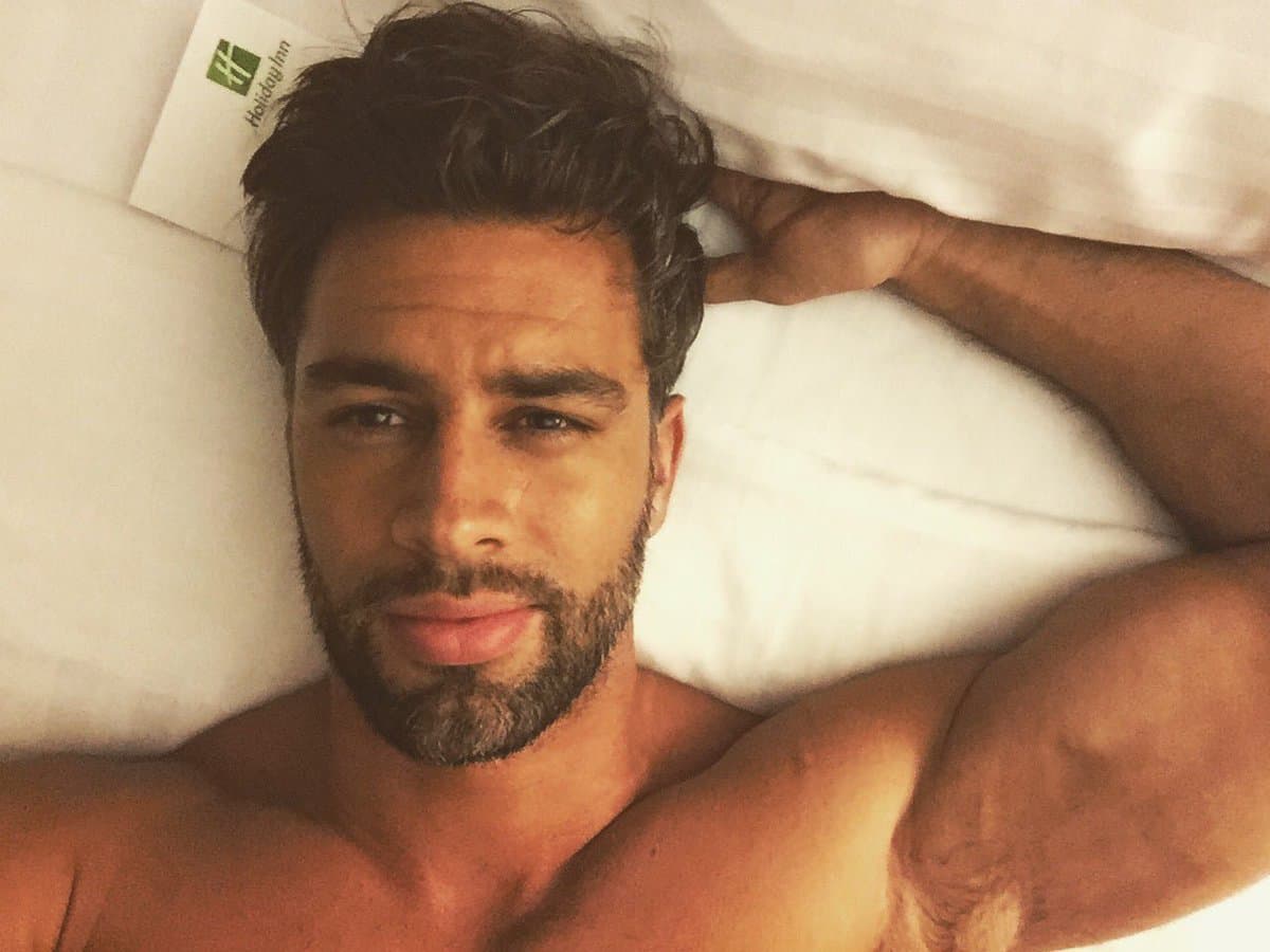 <b>Christian de la Campa </b>siempre tuvo el gran sueño de ser piloto aviador. Por tal motivo se unió a la Fuerza Aérea de Estados Unidos y ahí cumplió su sueño, aunque cuando vivió en México Televisa lo descubrió y lo invitó a formar parte de su escuela de actuación.