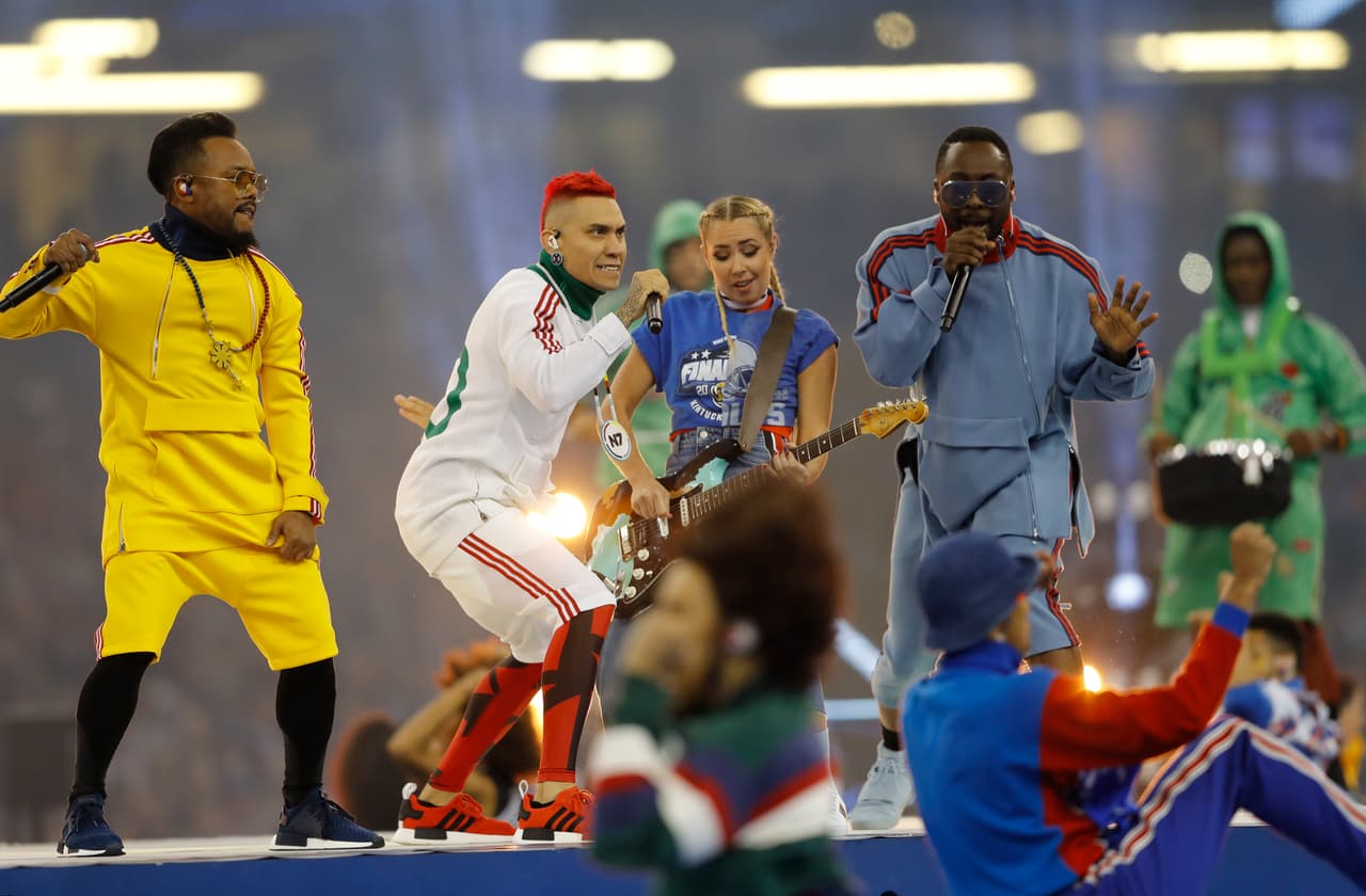 La agrupación musical se lució con sus éxitos en el Millennium Stadium previo al enfrentamiento entre el Real Madrid y la Juventus.