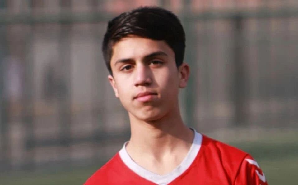 Futbolista de la selección de Afganistán muere al tratar de huir