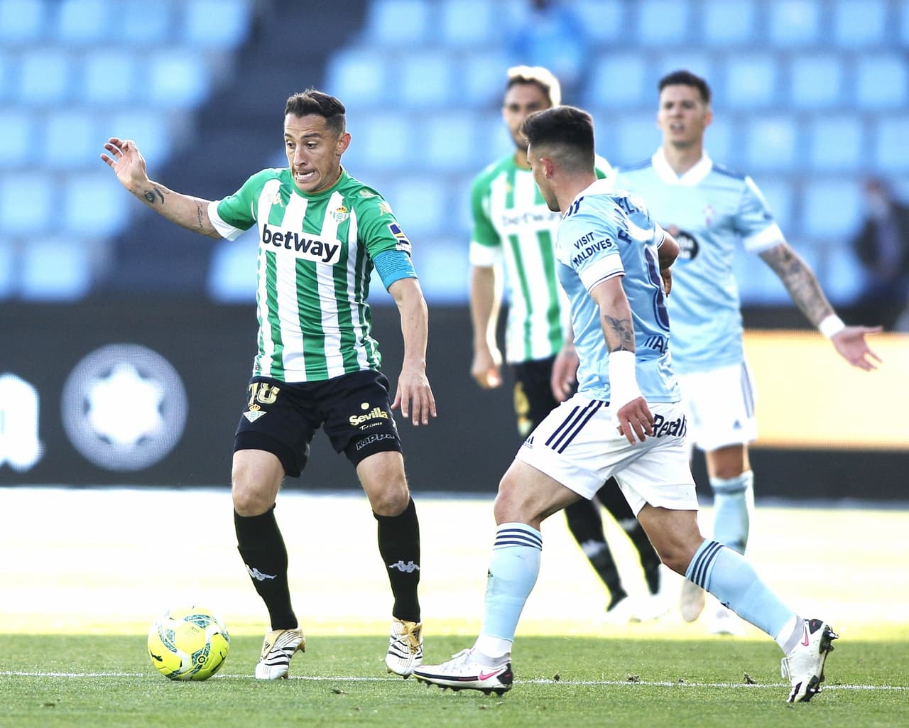 Guardado y Lainez regresan al Betis a Europa League