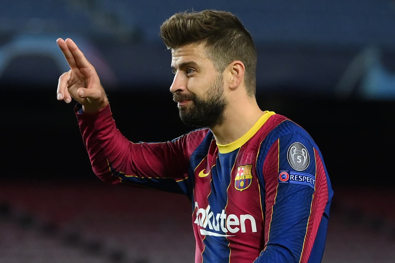 Gerard Piqué reaparece con Barcelona tras 3 meses ausente
