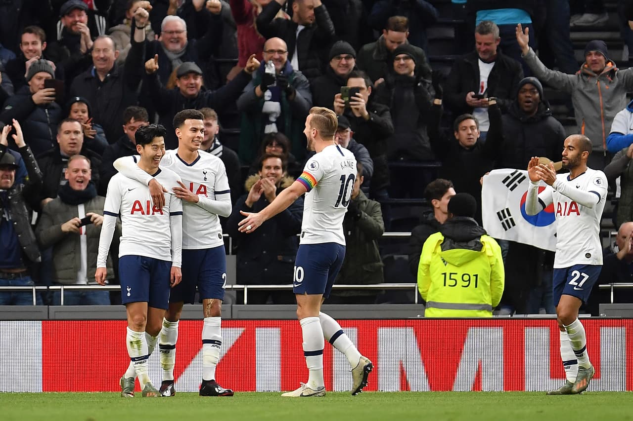 Tottenham 5-0 Burnley. Los visitantes se quedan con 18 puntos, mientras que los de Mourinho llegan a 23 y pelean zona de Europa League con Wolverhampton.