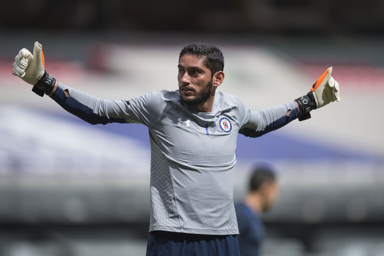 Arquero: Jesús Corona (Cruz Azul, 49)