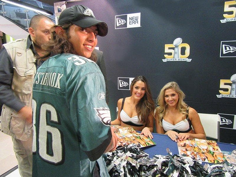 Estas hermosas porristas de los Philadelphia Eagles visitaron la Ciudad de México durante la semana del Super Bowl 50. Checa su tour por la ciudad.