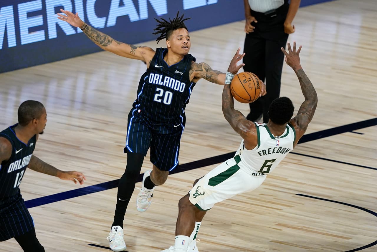 Los Bucks ganan 121-106, ponen la serie 3-1 y dejan a al Orlando Magic al borde del abismo.