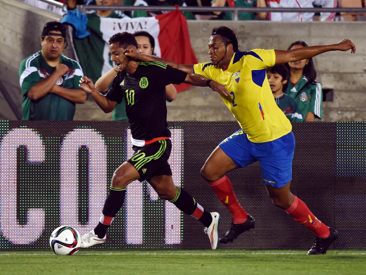 Elementos como Jesús Corona y Juan Carlos Medina lo intentaron en mejor grado con el combinado que estuvo en Chile 2015; ahora la responsabilidad caerá en futbolistas como Héctor Herrera y Giovani Dos Santos.