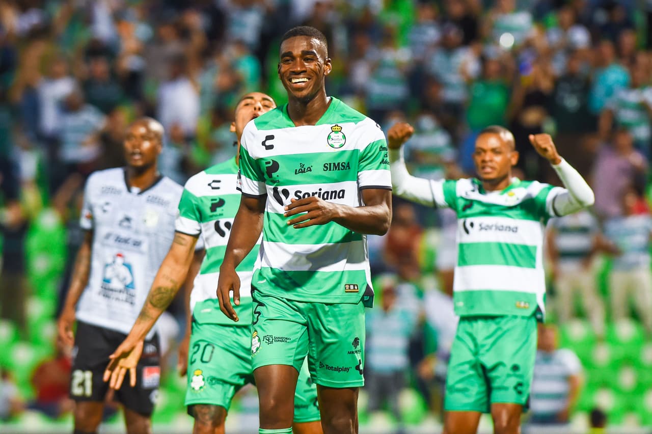 Santos Laguna le remontó 2-1 a León con goles de Omar Campos y Félix Torres en la Jornada 9 del Apertura 2022.