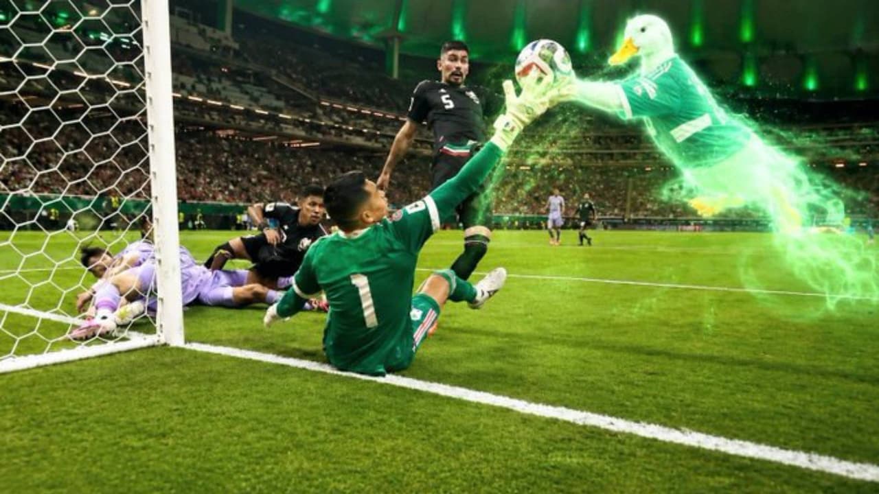 La “ayuda” que recibió el Tala Rangel del Pato Merlín para su atajada en el México vs. Corea