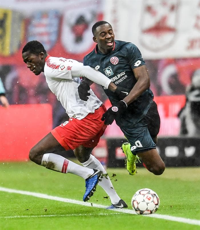 Leipzig supo cómo aguantar a su rival y evitar un empate en casa. En el partido se mostraron seis tarjetas amarillas, tres por cada equipo.