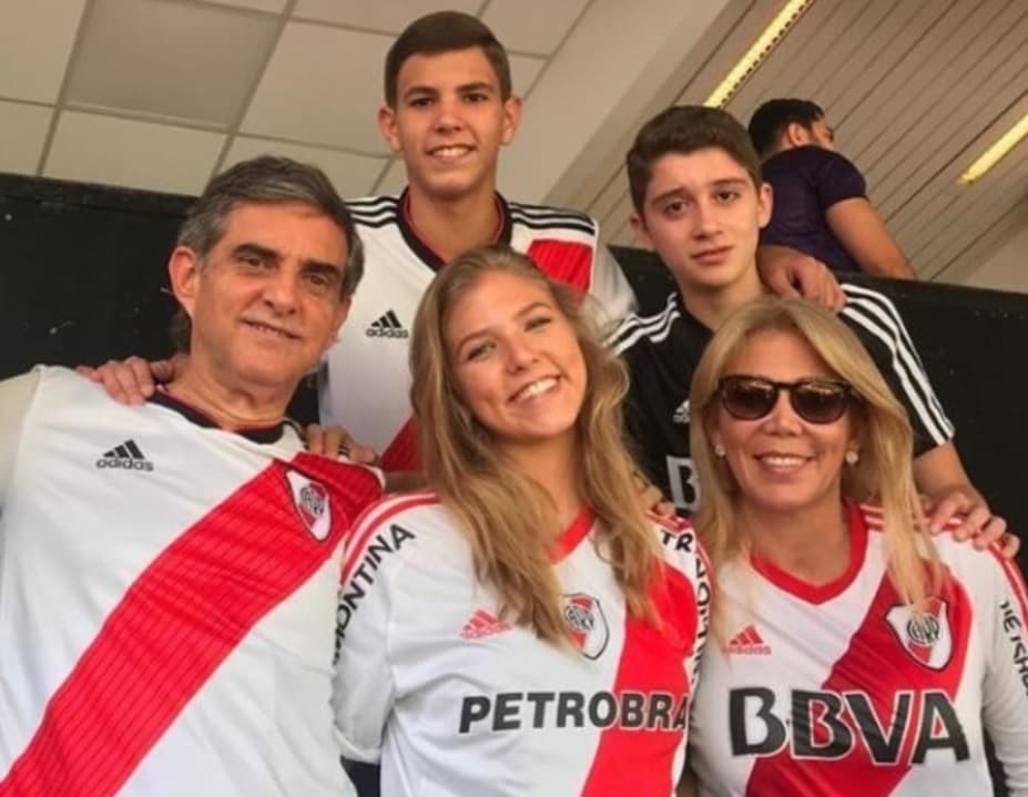 Astrid Domínguez y su familia.