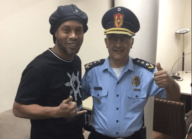 Ronaldinho podría perder su libertad cinco años en Paraguay