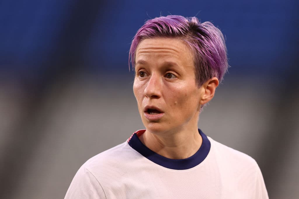 El Team USA fueron sorprendidas por Canadá, el equipo vecino quien, con un penal cobrado por Jessie Fleming al minuto 74, lograron imponerse y sellar su pase a la Final de los Juegos Olímpicos de Tokyo 2020, mientras que el equipo de las ‘barras y las estrellas’ jugará por la de bronce.