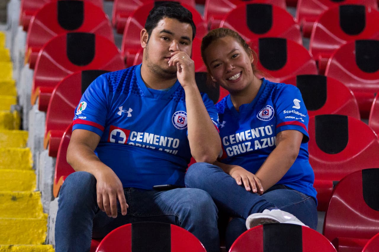 Los fanáticos de Atlas y Cruz Azul en la antesala del encuentro por la Jornada 10 del
<a href="https://www.univision.com/deportes/futbol/liga-mx/" target="_blank">Clausura 2019 de la Liga MX</a>.