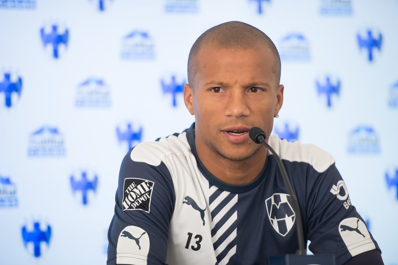 Para Carlos Sánchez será especial enfrentar a Matías Almeyda