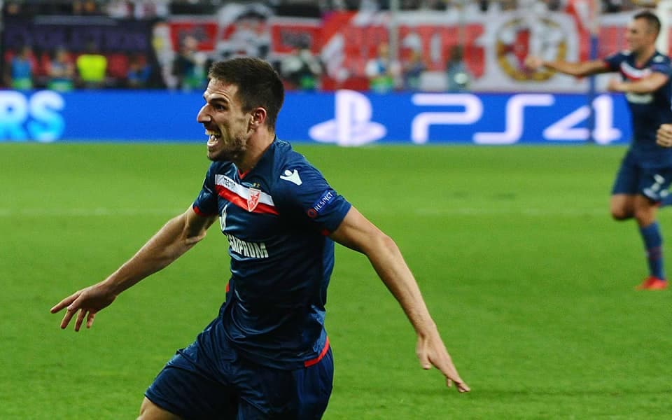 Este equipo se coronó en la Liga de Campeones de la UEFA en 1991 pero sumaba 26 años sin codearse con lo mejor de Europa. Este miércoles 29 de agosto de 2018, echaron al fantasma de su vestidor.