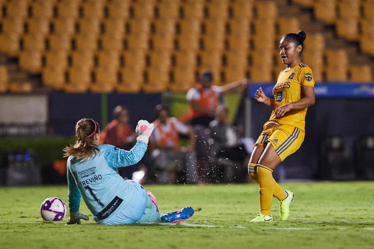 Lizbeth Ovalle, Belén Dde Jesús Cruz, Natalia Gómez Junco y María Fernanda Elizondo hicieron los goles en el triunfo de Tigres.