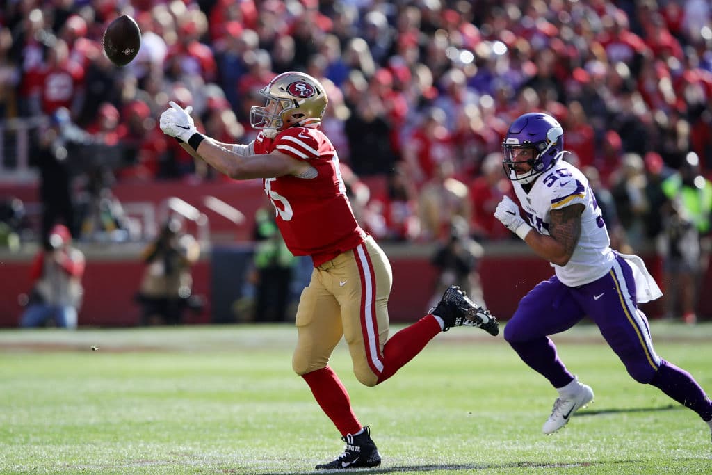 San Francisco se impone 27-10 a los Minnesota Vikings en el Levi's Stadium.