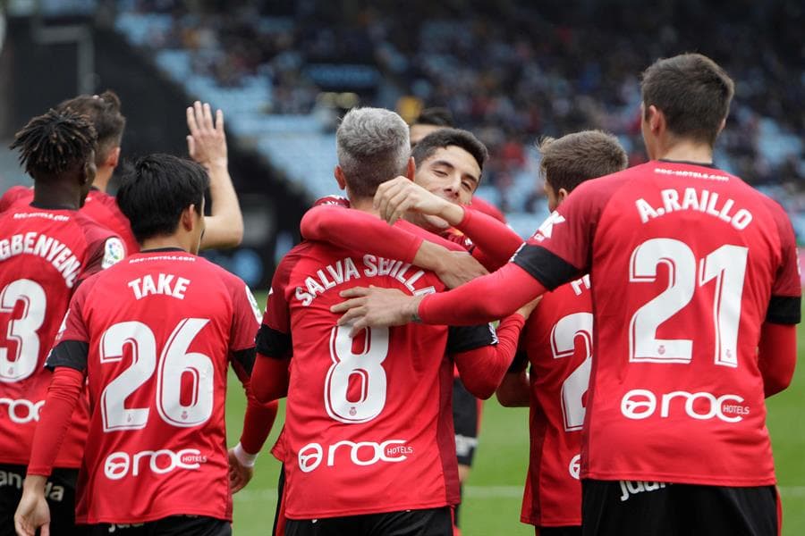 Celta de Vigo no puede con un Mallorca que se queda con 10 hombres al minuto 78 y el partido termina en empate, por lo que cada equipo se lleva un punto a casa. Araujo presente los 90 minutos.