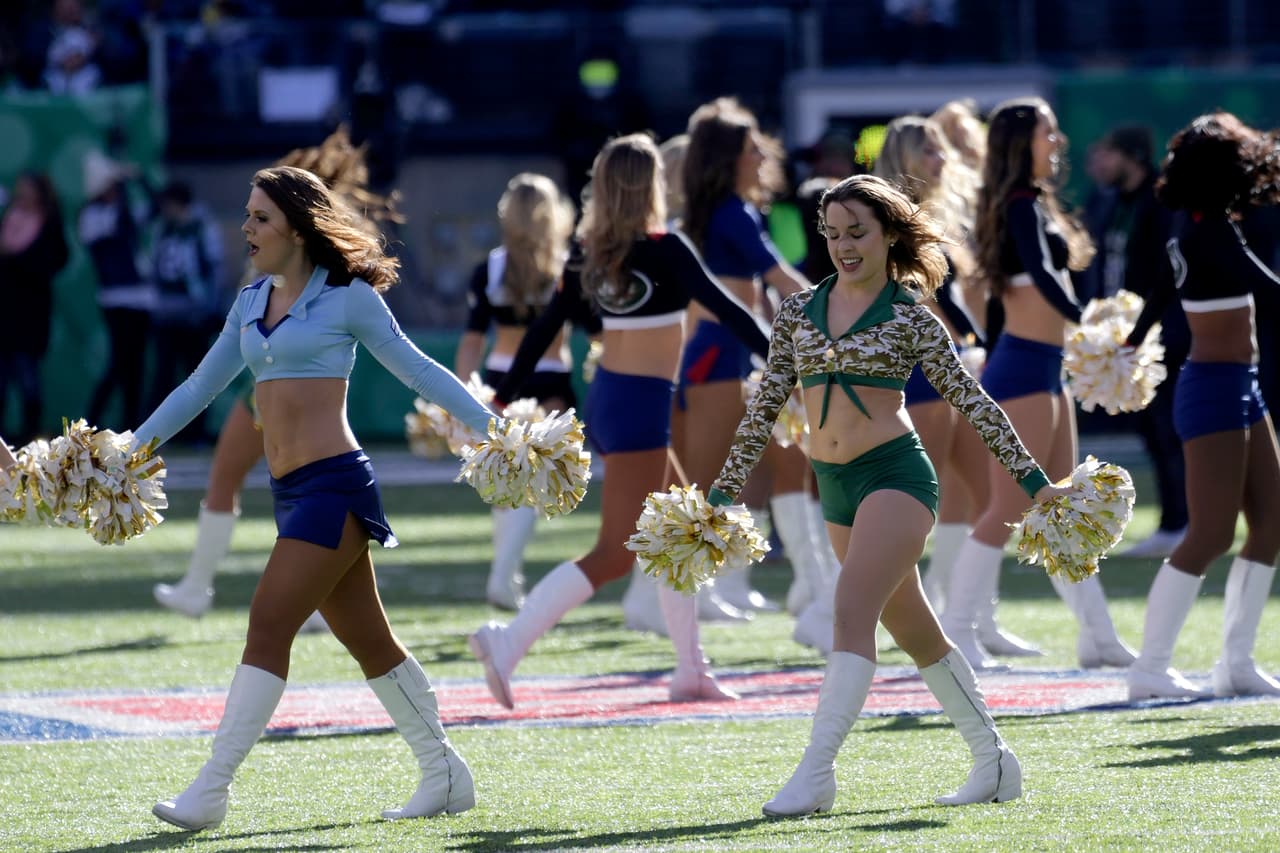 La Semana 12 de la NFL tuvo en la belleza y energía de las porristas en los estadios ese ingrediente perfecto para darle un color especial al fútbol americano estadounidense.