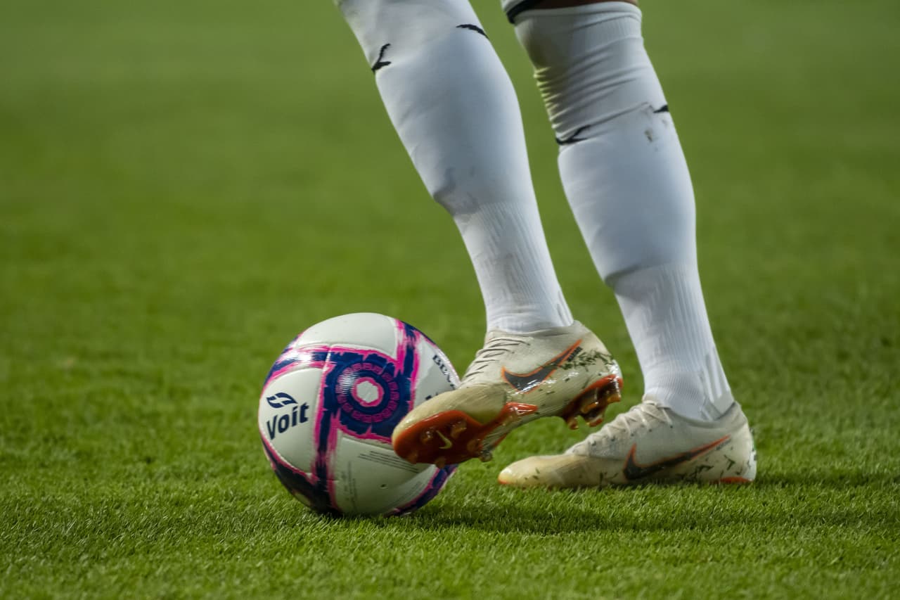 Trece equipos serían afectados por disminución de extranjeros