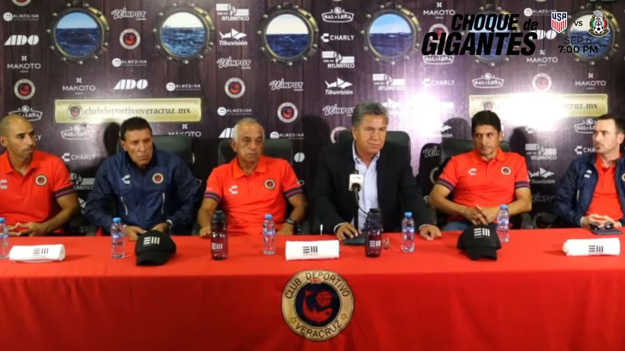Veracruz presenta a Enrique López Zarza como su nuevo técnico