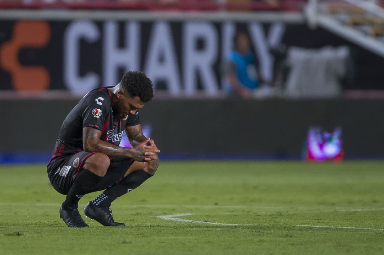 ¡Otro que se va! Kazim Richards deja al Veracruz