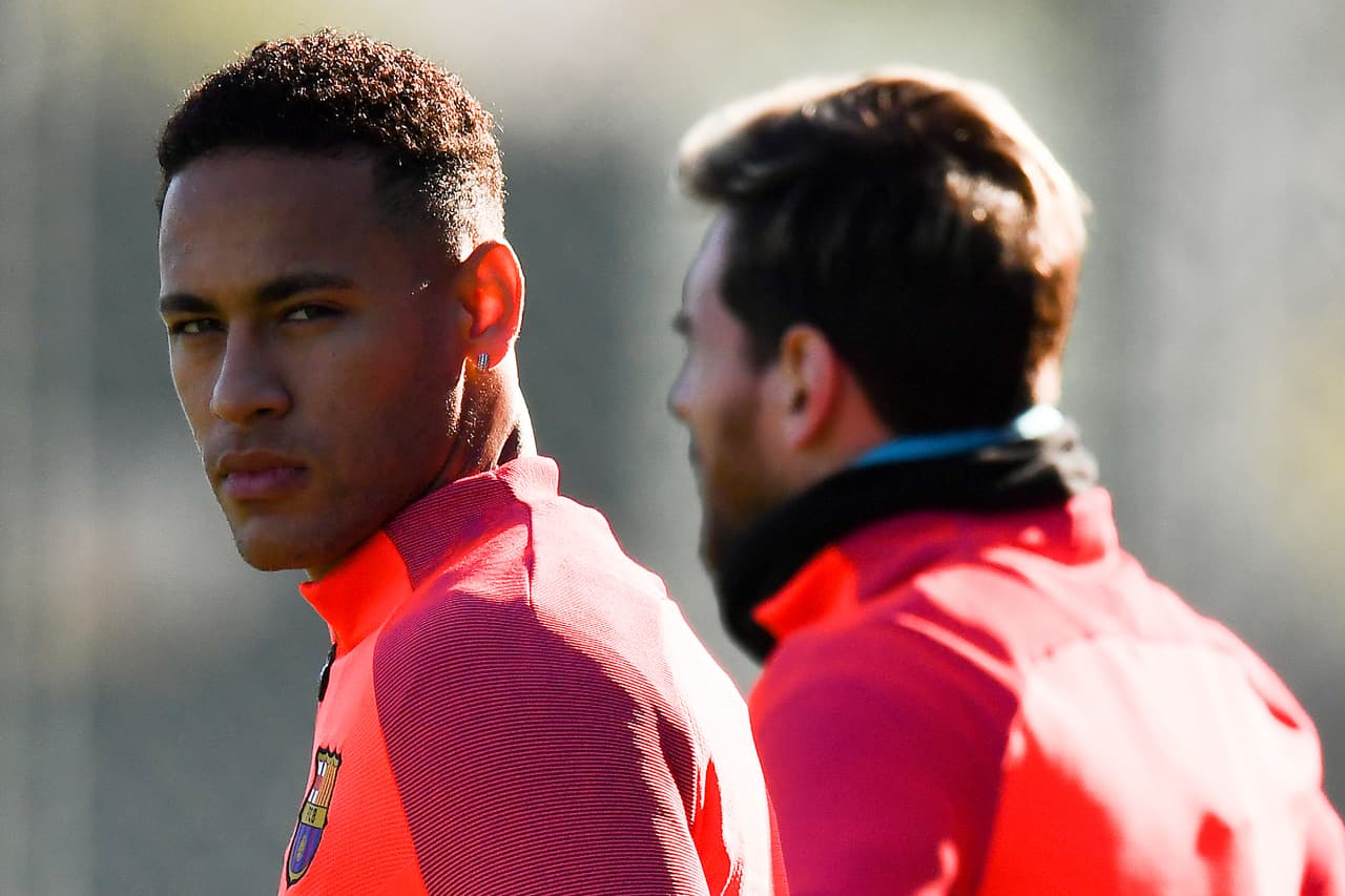 Neymar encara el reto de ser el sucesor a futuro de Lionel Messi y por eso en este tipo de clásicos entiende que debe asumir un rol importante para aportarle al equipo.