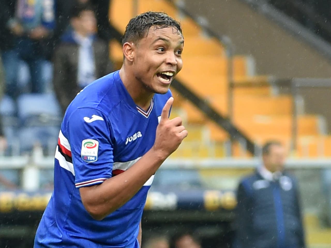 Pizarro tendrá compañero colombiano, Sevilla oficializó la llegada de Luis Muriel
