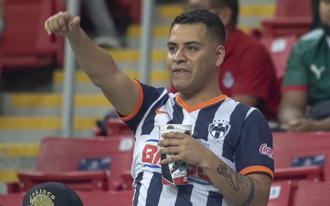 Los fanáticos de Chivas y Rayados están listos para el encuentro entre los dos equipos en el Estadio Akron de Guadalajara por la Jornada 9 del
<a href="https://www.univision.com/deportes/futbol/liga-mx/*">Clausura 2019</a>.