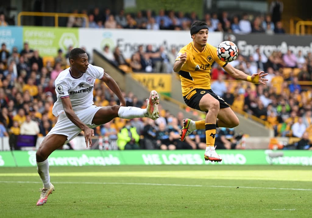 El Brentdford continúa dándole alegrías a su afición y consiguen su segunda victoria luego de vencer 0-2 al Wolverhampton.