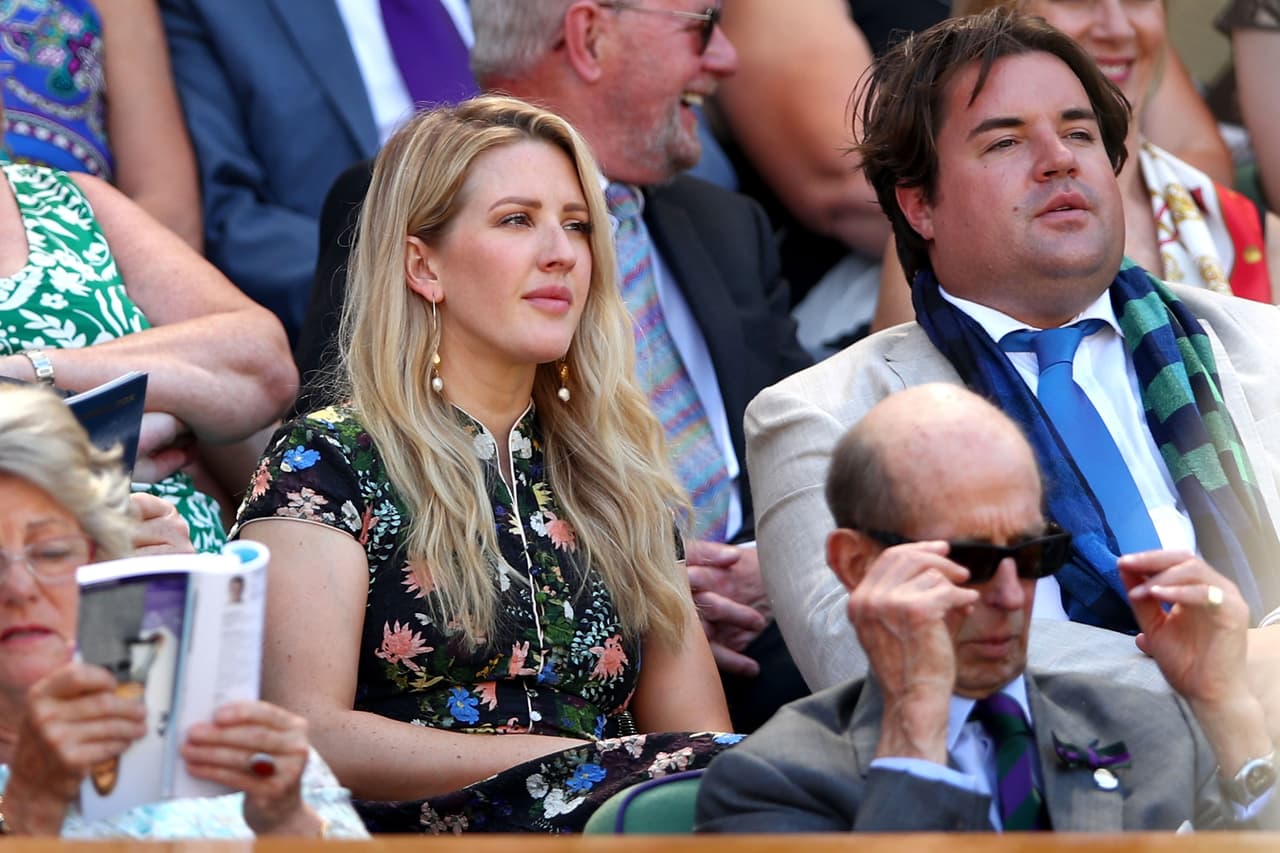 La cantante británica Ellie Goulding también sacó un tiempo en su agenda para disfrutar del mejor tenis.