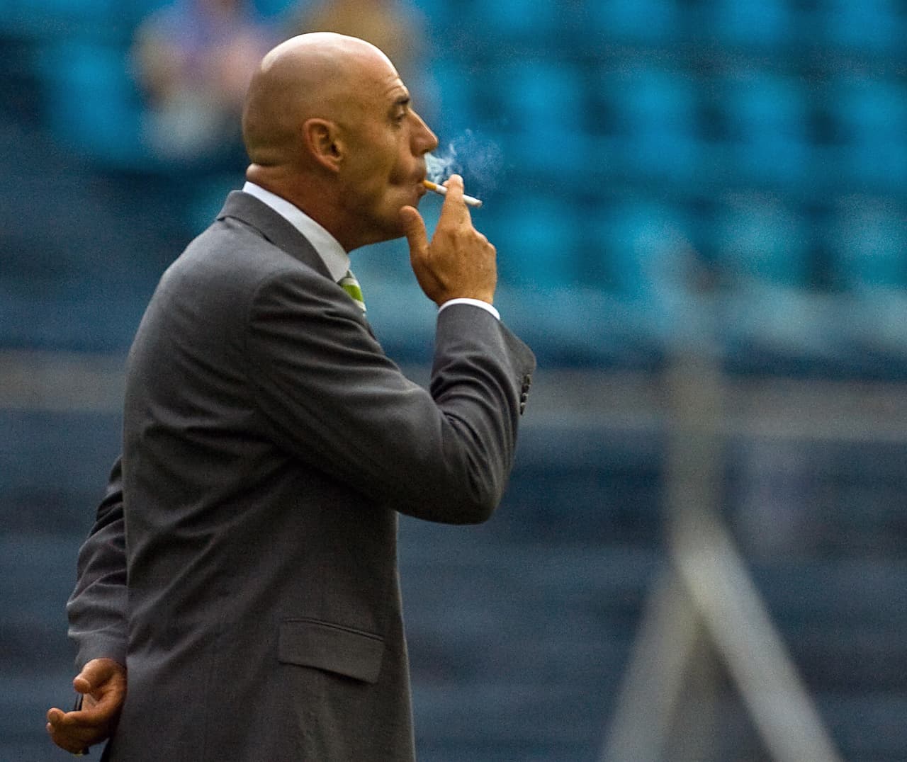 Fue cesado de su cargo en dos ocasiones distintas, pero los jugadores le exigieron a la dirigencia que volvieran a traer a 'Chelís'.