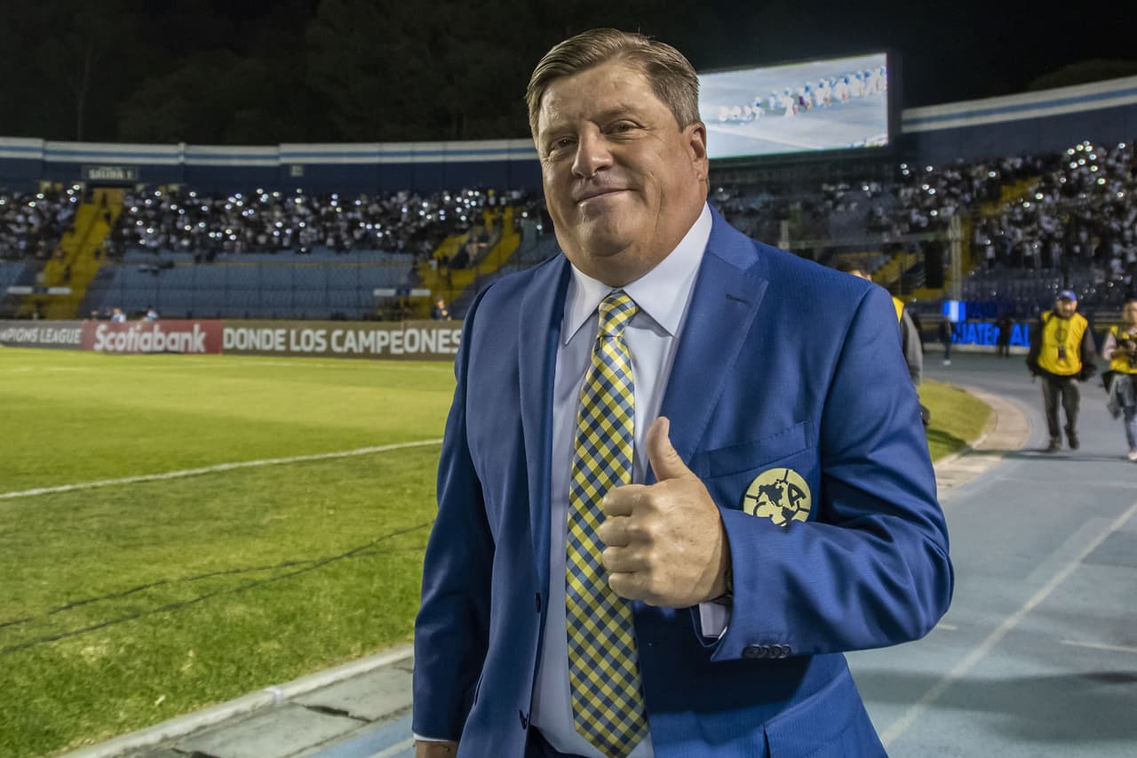 Miguel Herrera está de manteles largos. El entrenador del América cumple 52 años y aquí te contamos lo que le apasiona, más allá del futbol.
