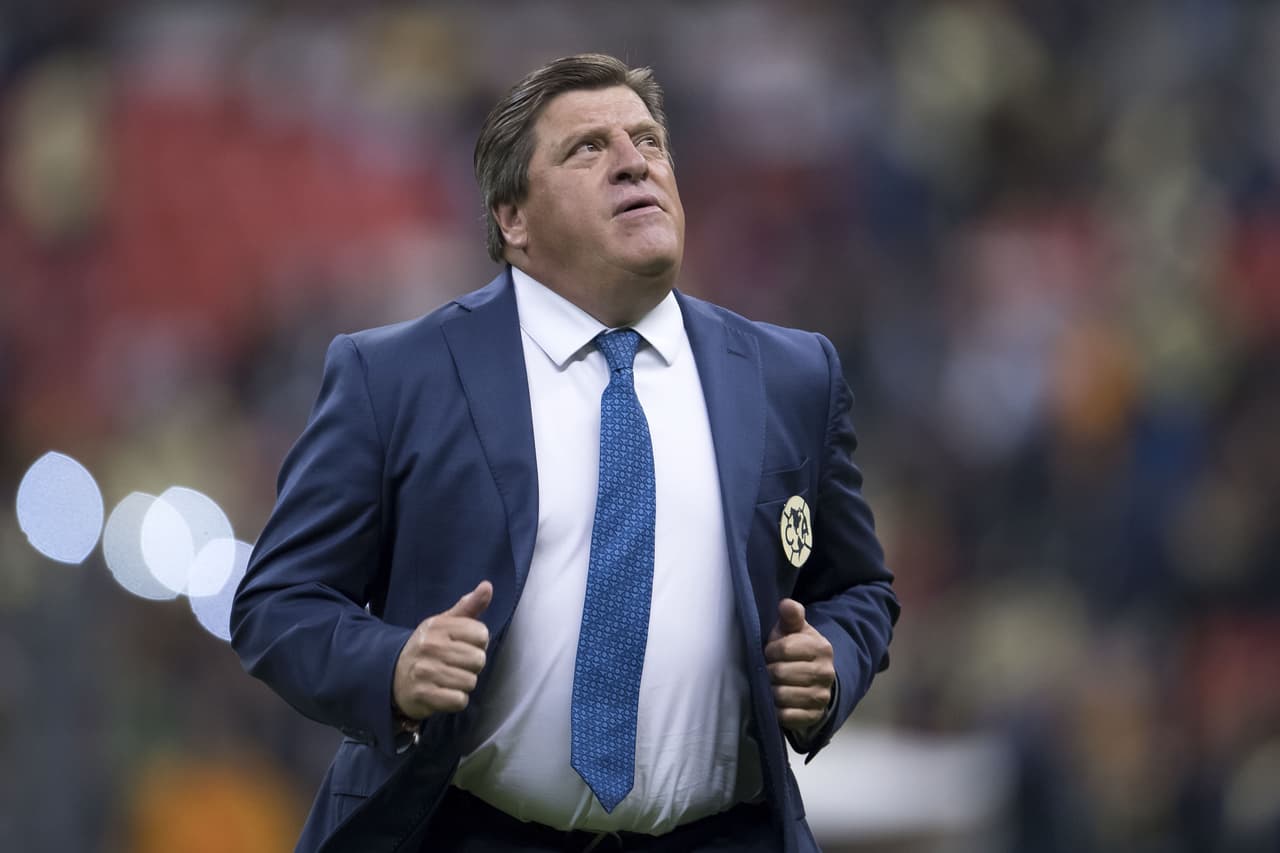 Miguel Herrera reprobó el trabajo arbitral