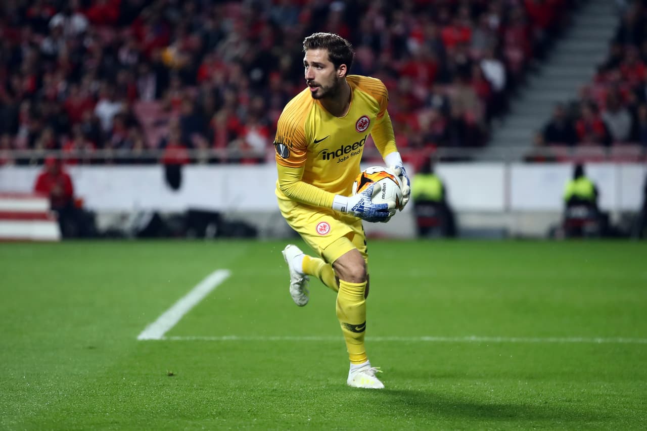 Aunque el PSG piensa en su regreso, el Eintracht Frankfurt buscará quedarse con Kevin Trapp tras una temporada a préstamo allí.